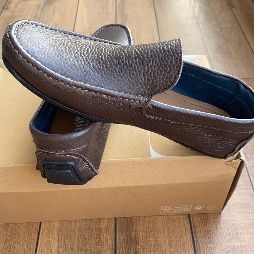 Clarks Men Leather Loafers NEW - Picture 2 of 8